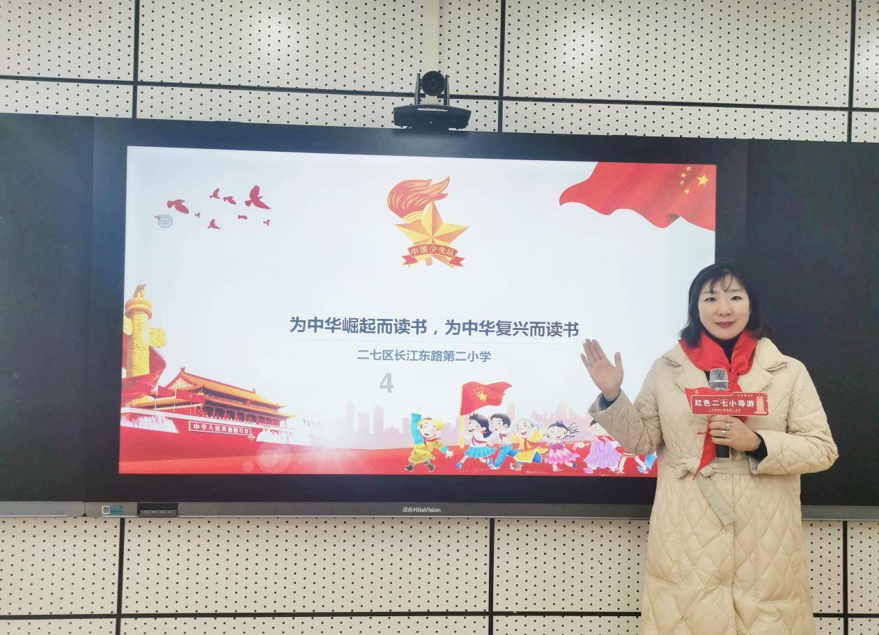 “天山雄鹰”勇闯职业拳坛 愿为家乡年轻人“搭桥”